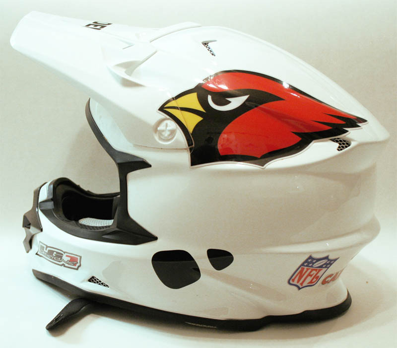 CARDS-HELMET